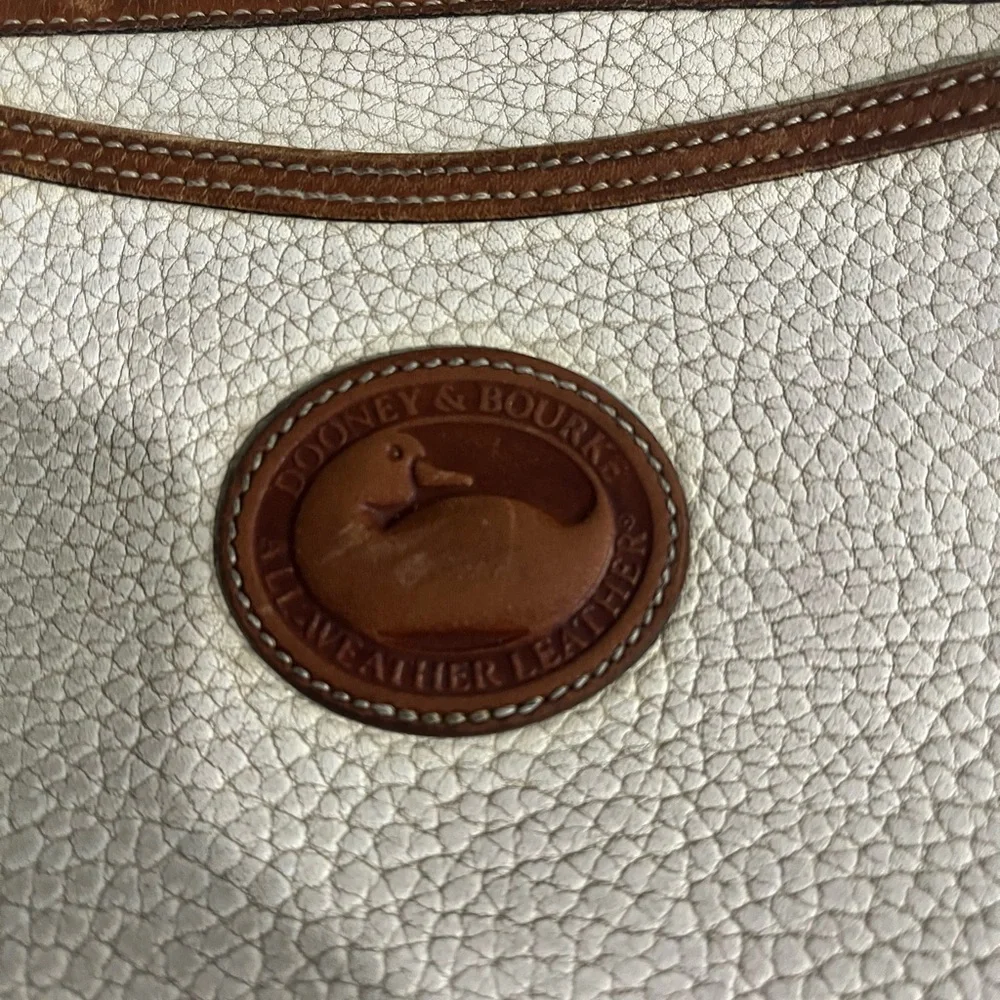 Dooney & Bourke White and Brown Leather Crossbody Bag - Picture 3 of 5